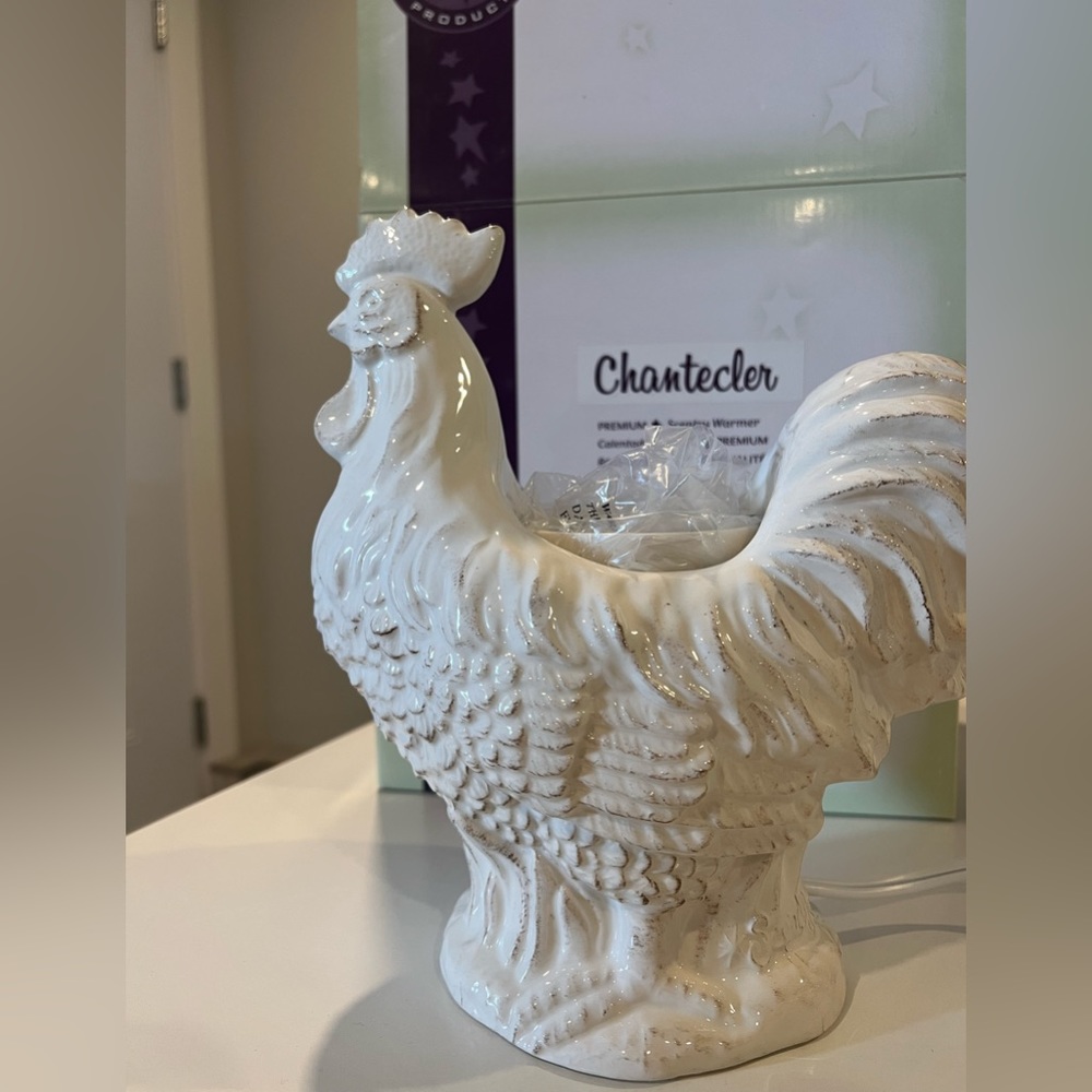 Scentsy Chantecler premium warmer NEW IN BOX